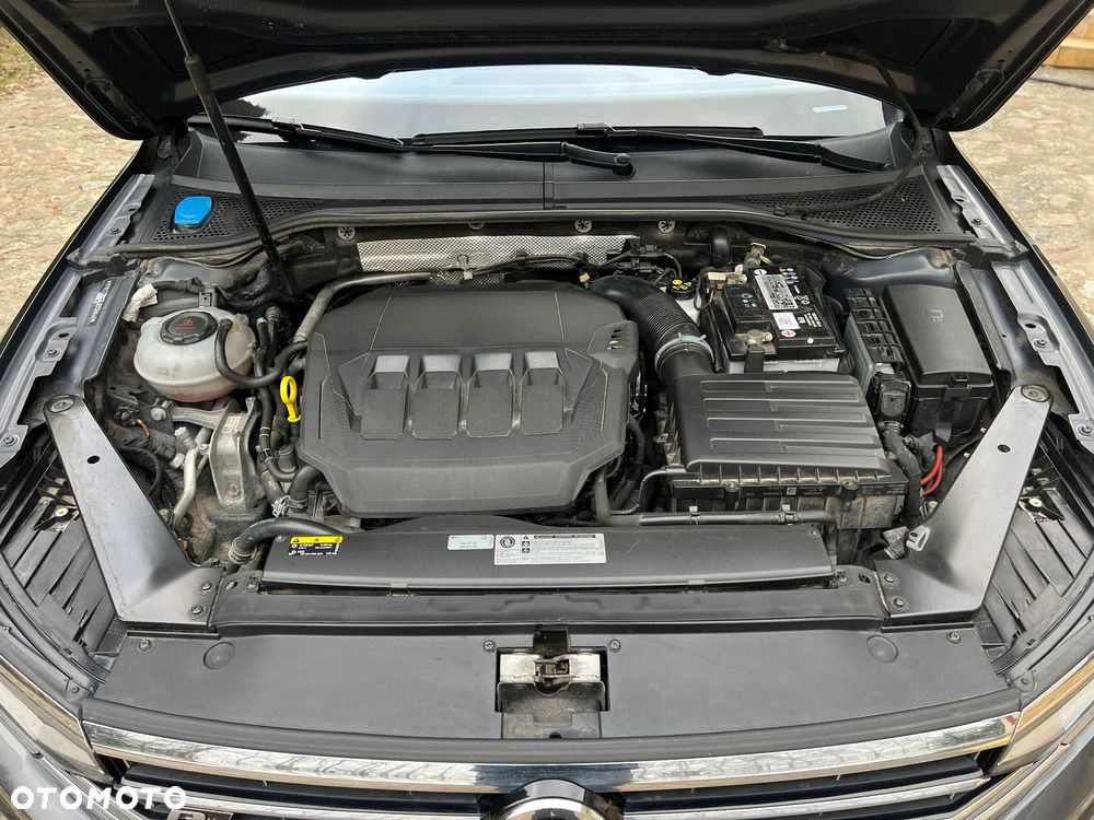 Volkswagen Passat - 14