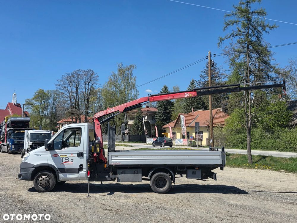 Iveco Daily 35c-15 50c-15 Skrzynia 3.60 M + HDS  1.8 Tony ! Bez Korozji  ! Z Włoch  ! - 4