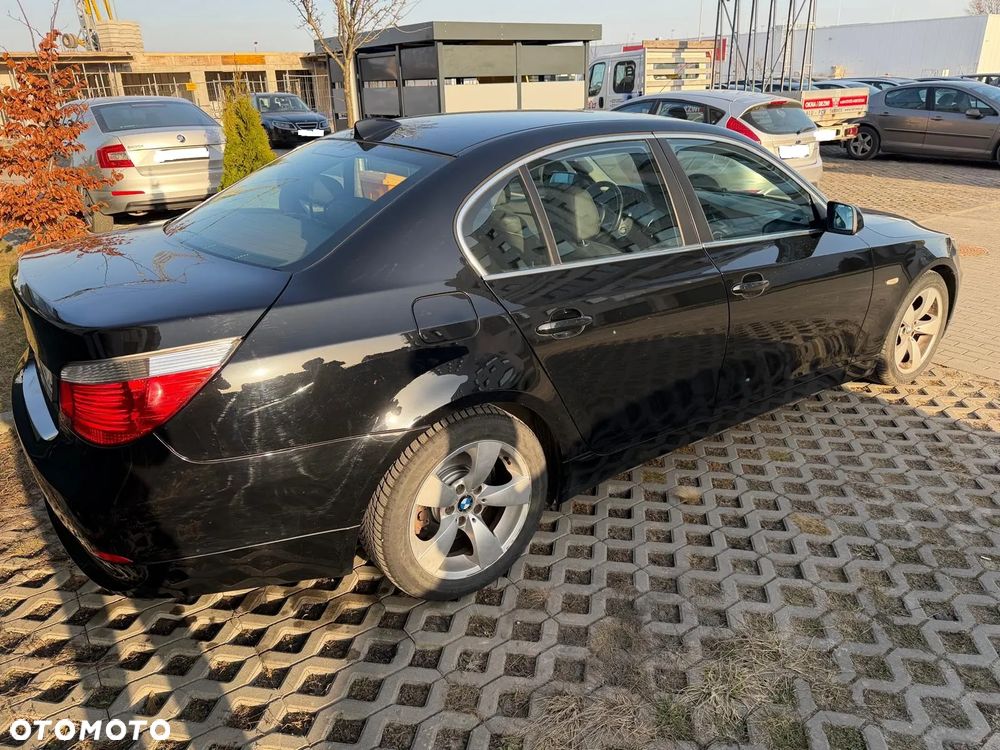BMW Seria 5 520d - 4