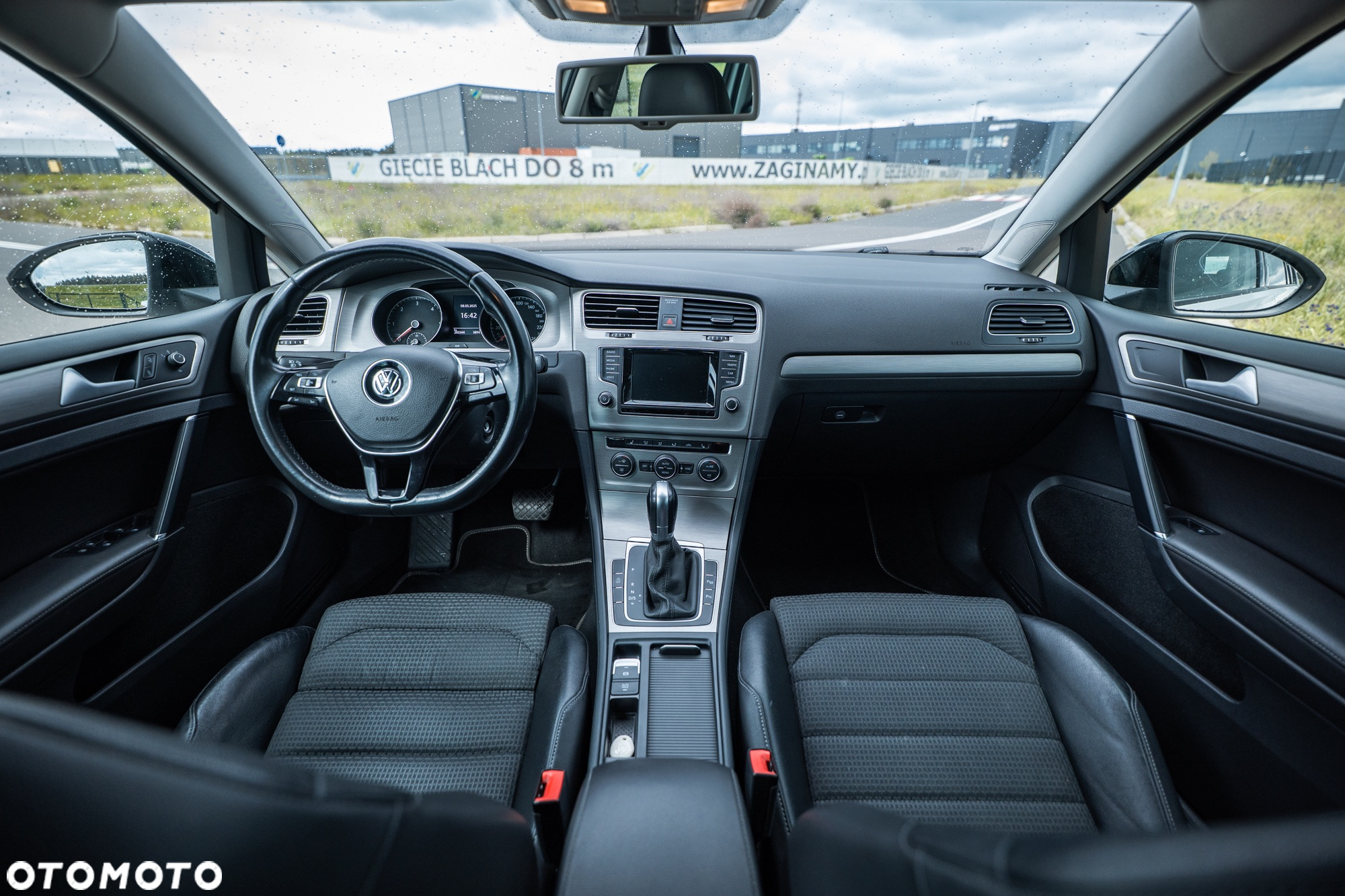 Volkswagen Golf - 15