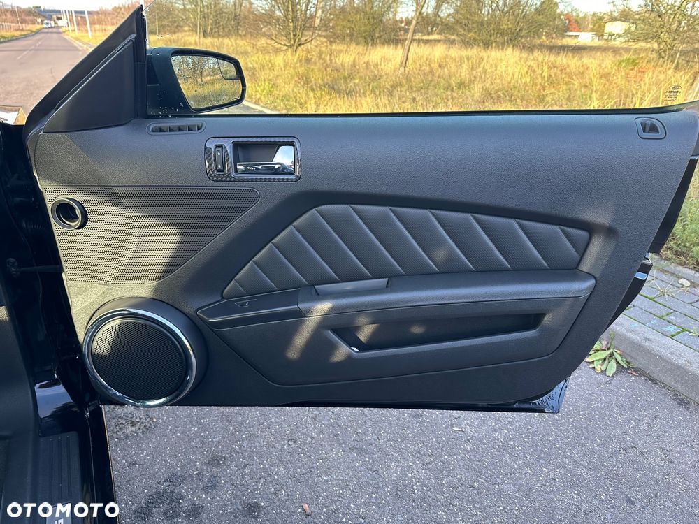 Ford Mustang 3.7 V6 Premium - 10