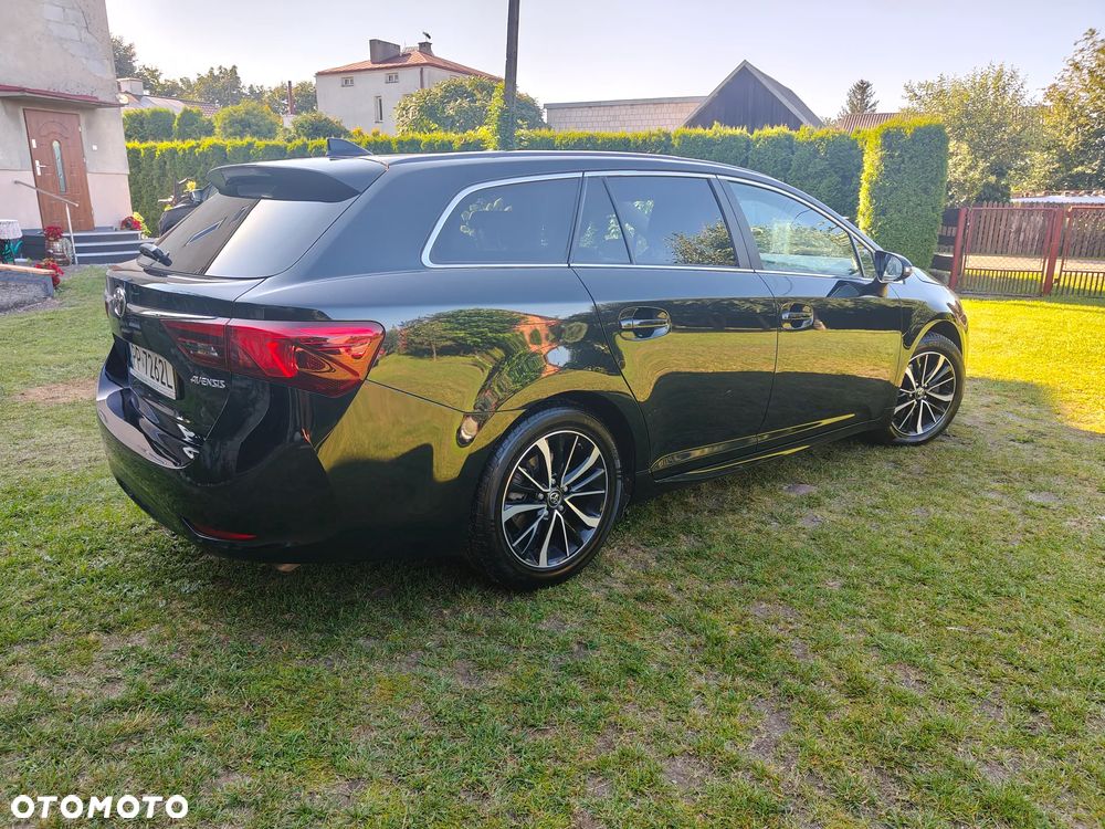 Toyota Avensis 2.0 D-4D Prestige - 10