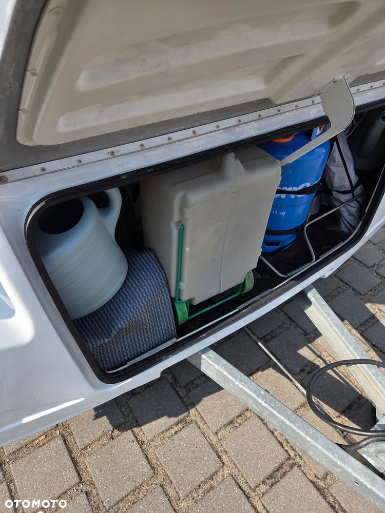 Adria Aviva 300dt - 15