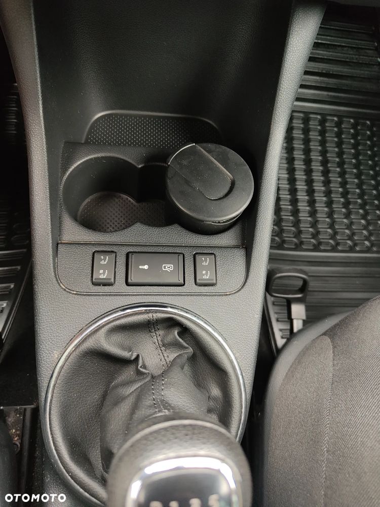Skoda Roomster 1.6 TDI DPF Elegance PLUS EDITION - 12