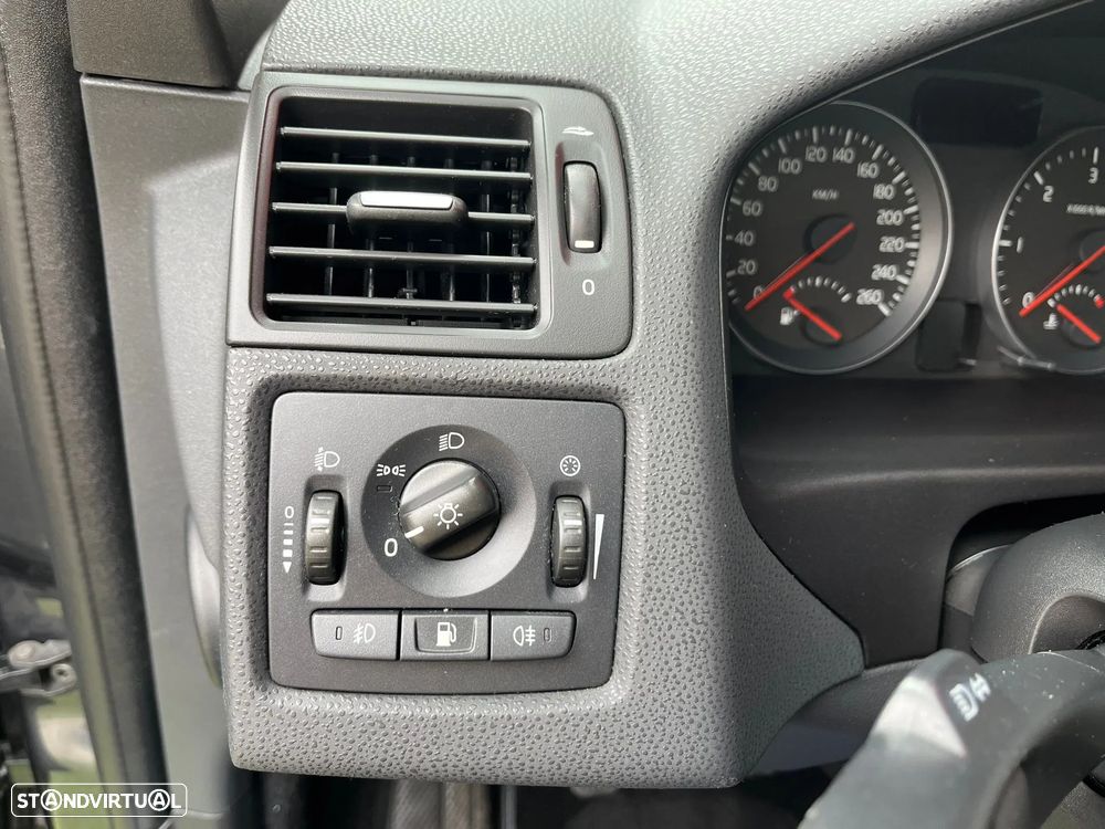 Volvo C30 1.6 D - 18