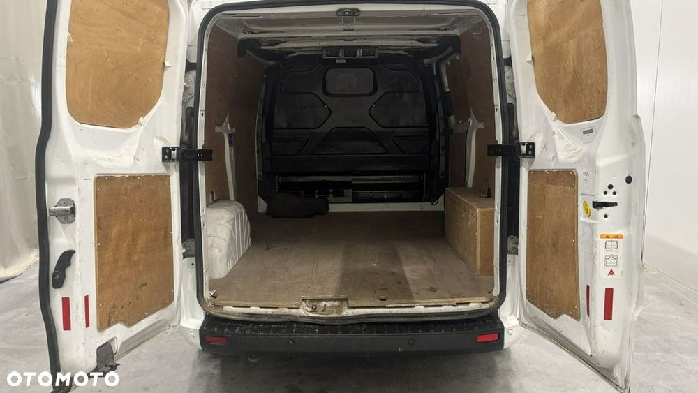 Ford Transit Custom - 13