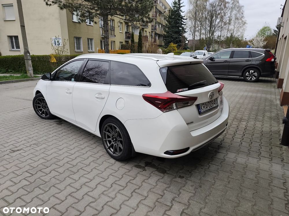 Toyota Auris 1.6 Active - 3