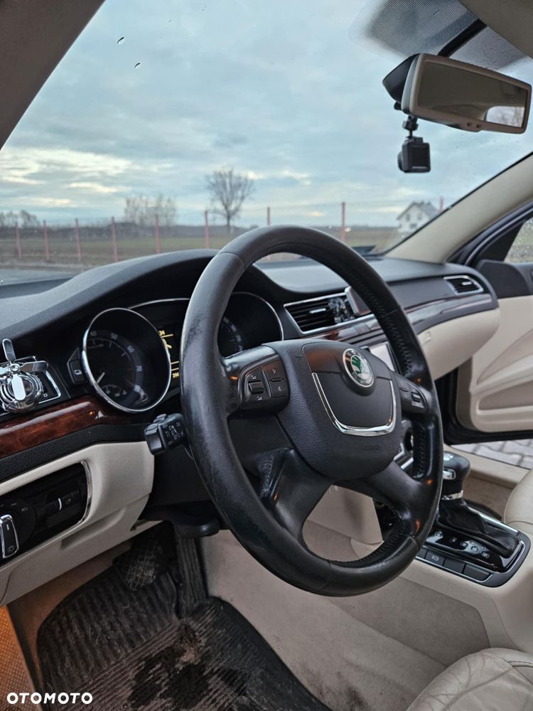 Skoda Superb 1.8 TSI Platinum DSG - 7