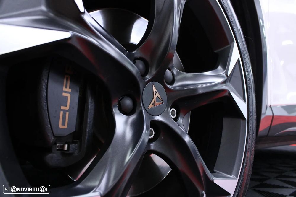 Cupra Formentor 1.4 e-Hybrid DSG VZ - 7
