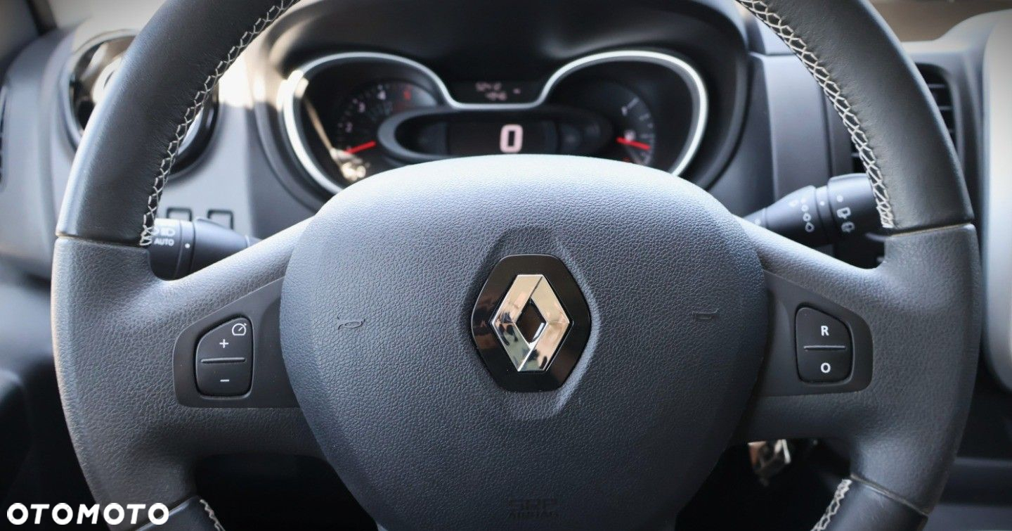 Renault Trafic - 19