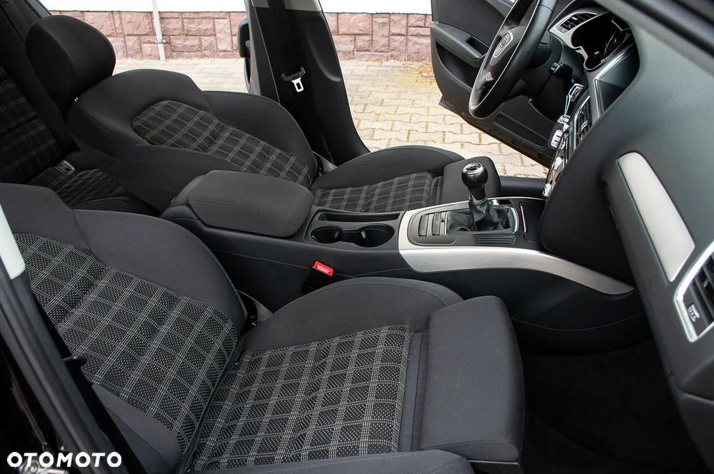 Audi A4 Avant 2.0 TDI DPF clean diesel Ambiente - 26