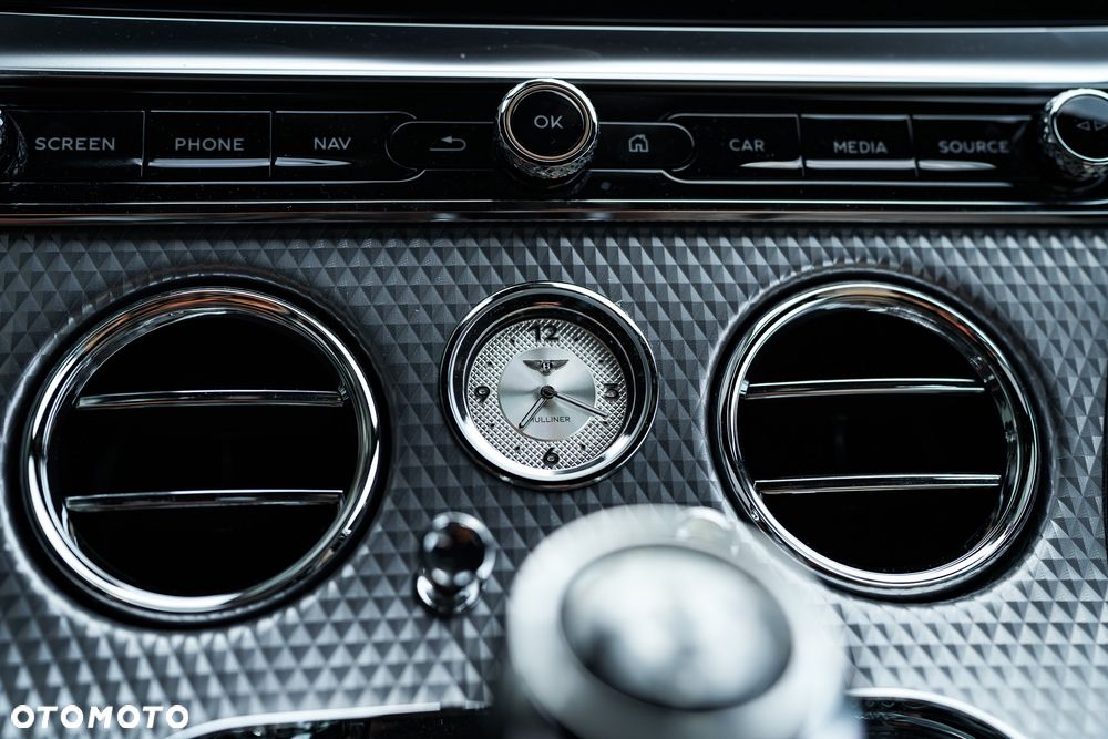 Bentley Continental GT V8 Mulliner - 24