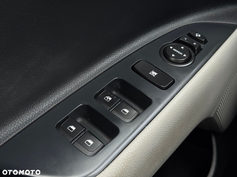 Kia Stonic 1.2 L Business Line - 33