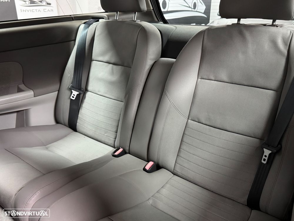 Volvo C30 1.6 D Drive Momentum - 32