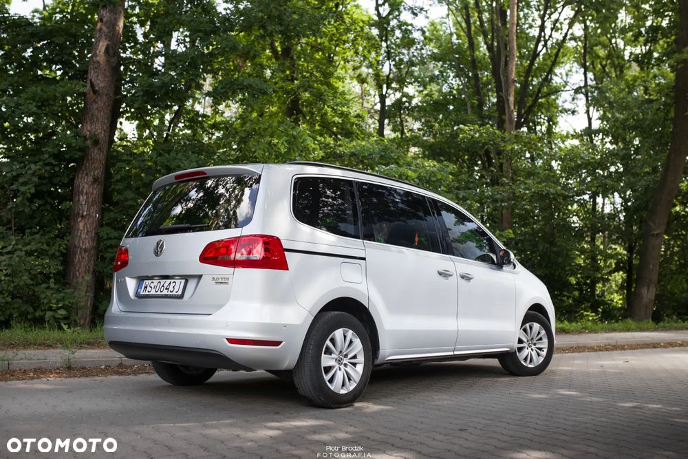 Volkswagen Sharan 2.0 TDI Highline DSG - 4