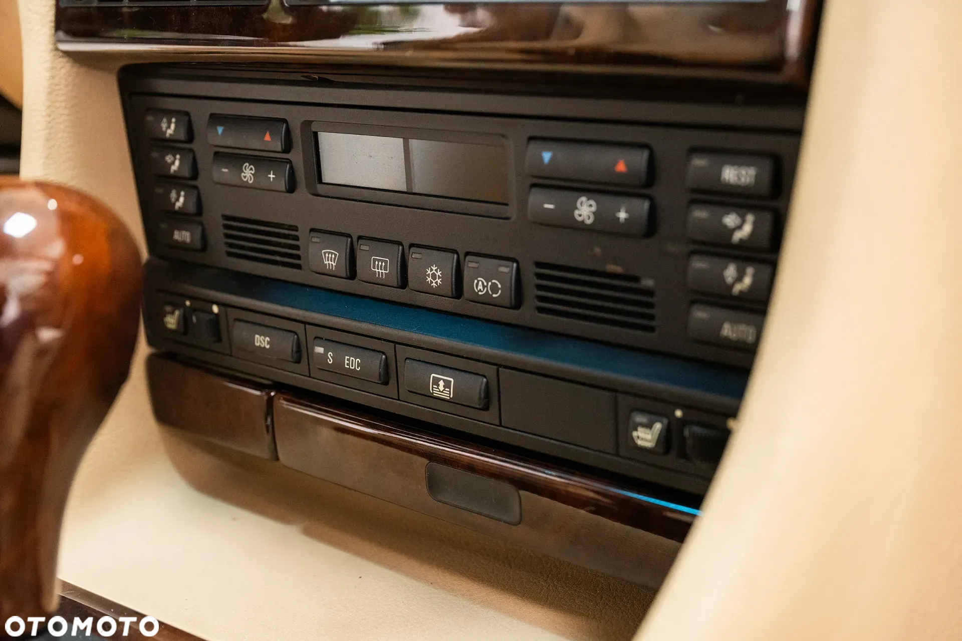 BMW Seria 7 - 29
