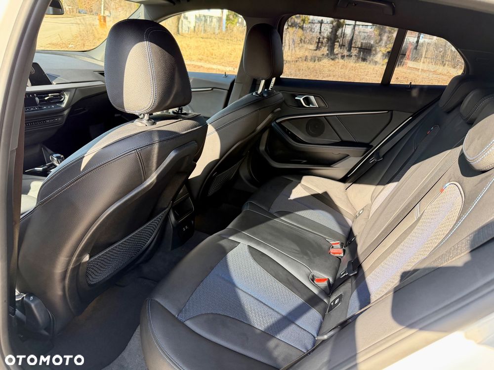 BMW Seria 1 118d Edition M Sport Shadow - 22