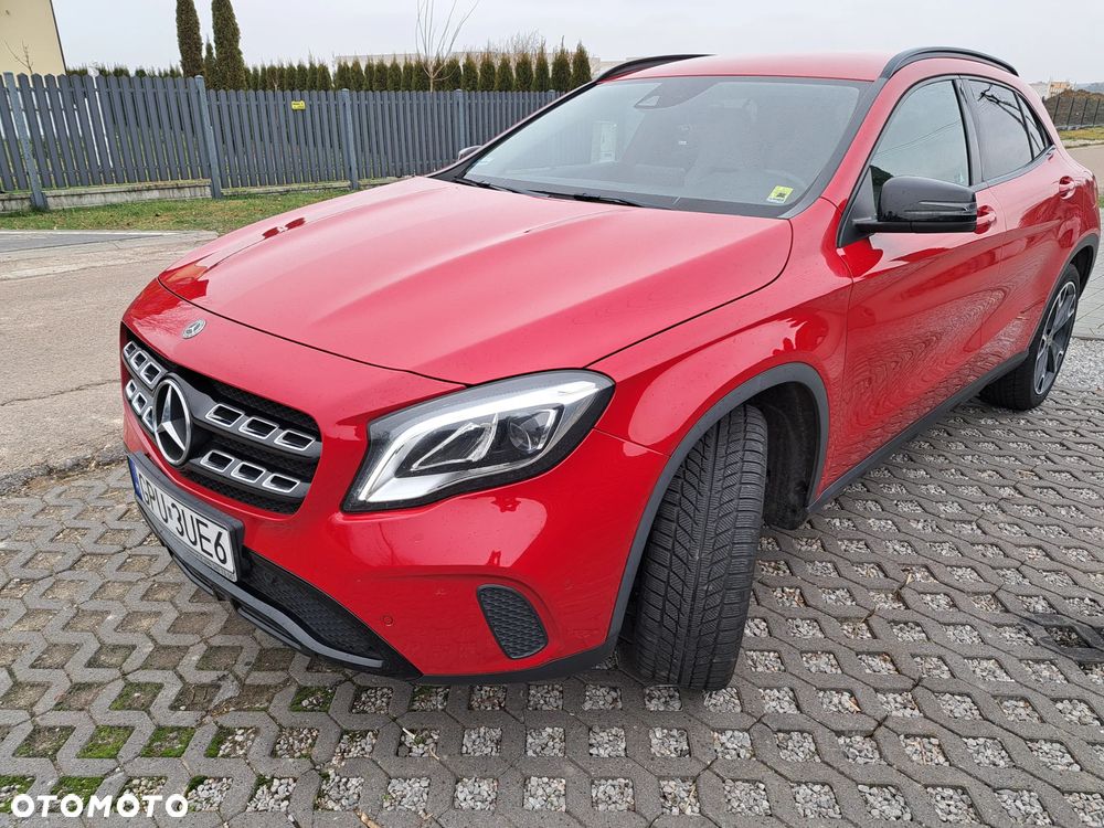 Mercedes-Benz GLA 180 d 7G-DCT Urban - 2