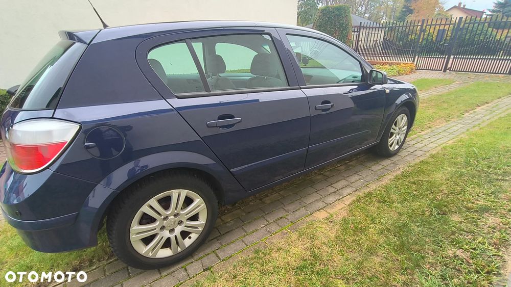 Opel Astra 2004 photo 5