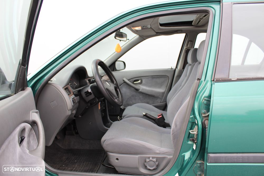 Honda Civic 1.4i - 14