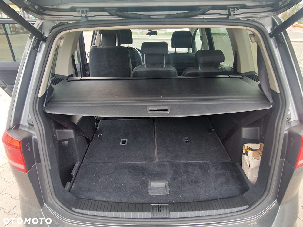 Volkswagen Touran 2.0 TDI BMT Comfortline - 8