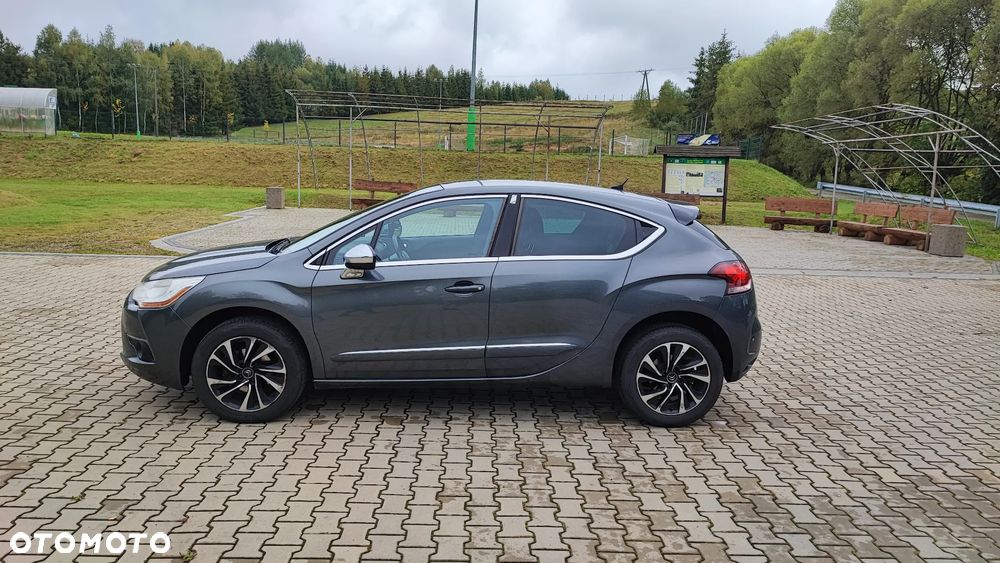 Citroën DS4 1.6 HDi SoChic - 3