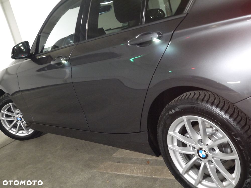 BMW Seria 1 120i Sport Line - 32