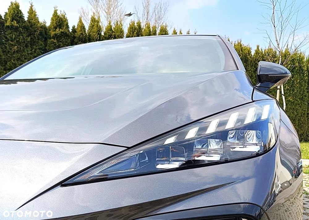 MG 4 Luxury 64 kWh - 4