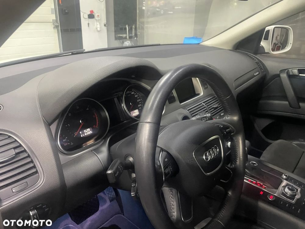 Audi Q7 3.0 TDI DPF Quattro Tiptronic - 4
