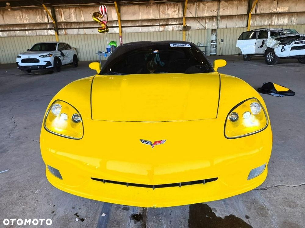 Chevrolet Corvette - 2