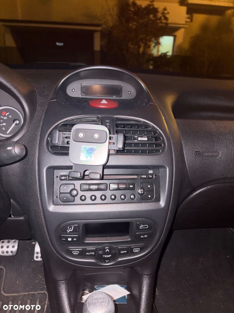 Peugeot 206 CC 1.6 - 7