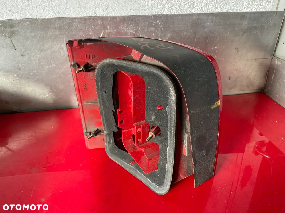 Lampa tylna  VW PASSAT B5 - 4