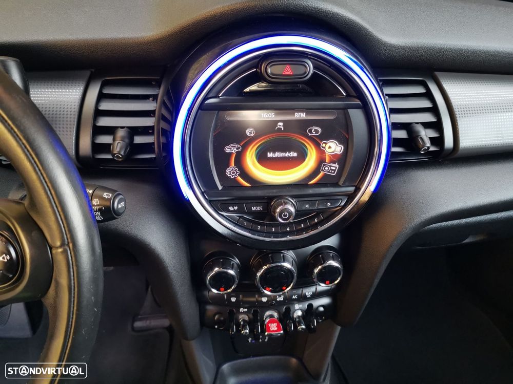 MINI 3 Portas One D - 23