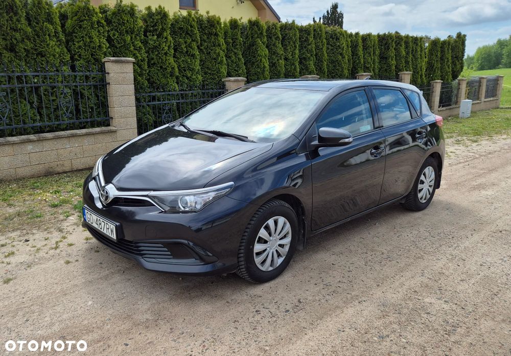 Toyota Auris 1.6 Classic Plus - 1