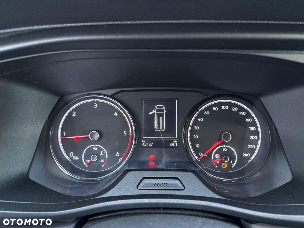 Volkswagen Transporter Trendline - 12