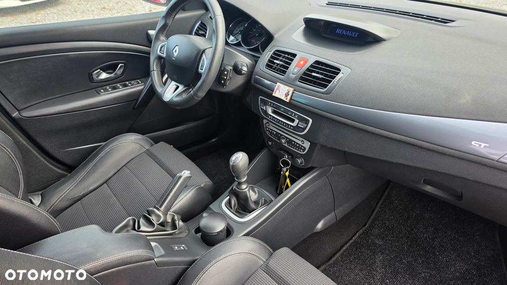 Renault Megane TCe 180 GT - 11