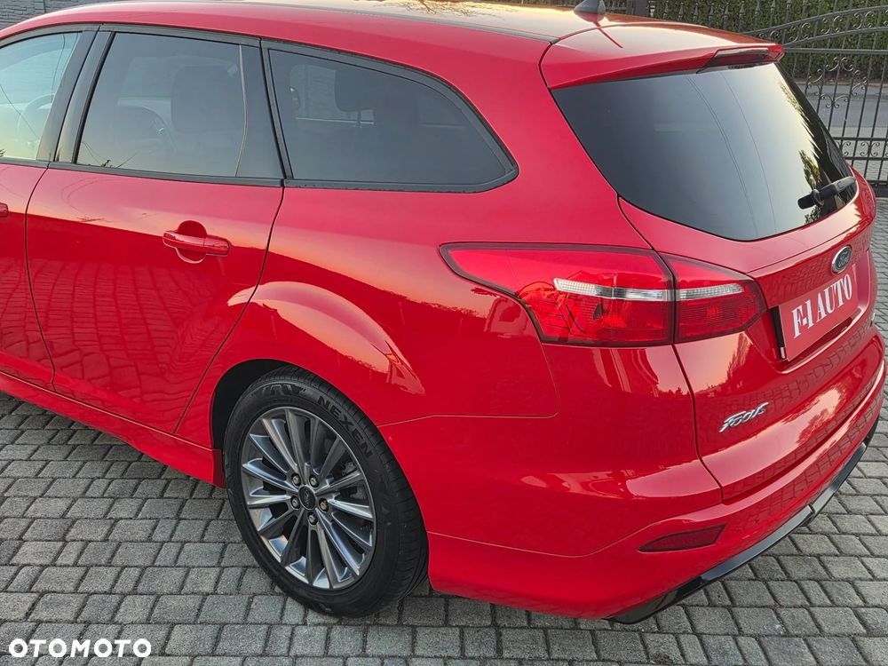Ford Focus 1.0 EcoBoost Start-Stopp-System ST-LINE DESIGN - 39