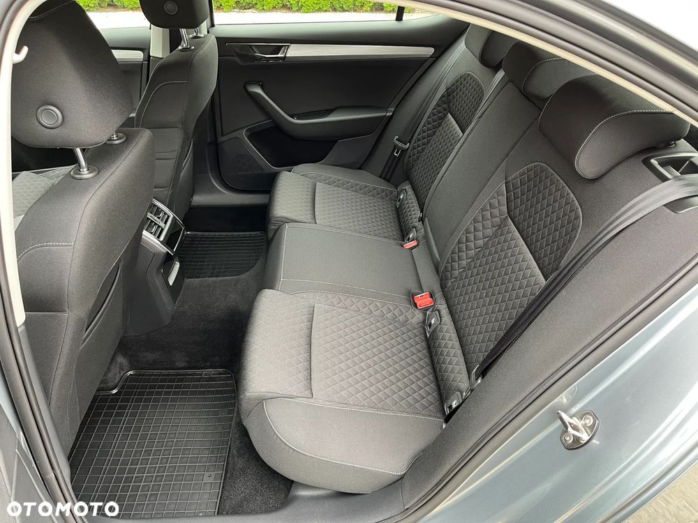 Skoda Superb 2.0 TDI SCR Ambition DSG - 7