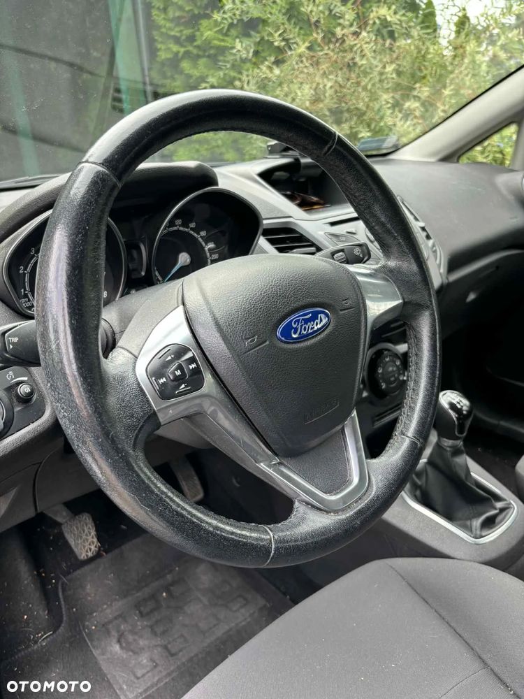 Ford Fiesta - 2
