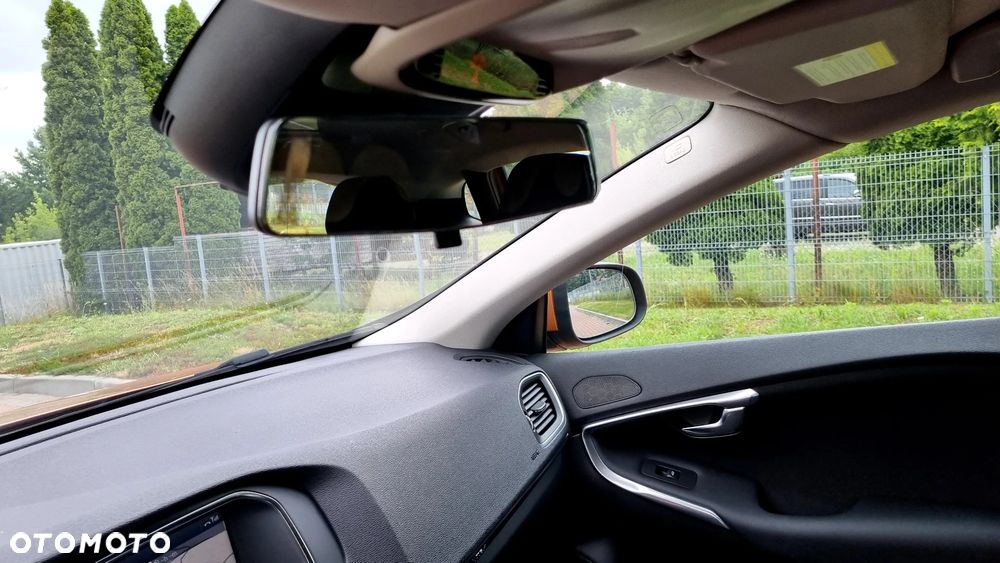 Volvo V40 Cross Country D3 Momentum - 37