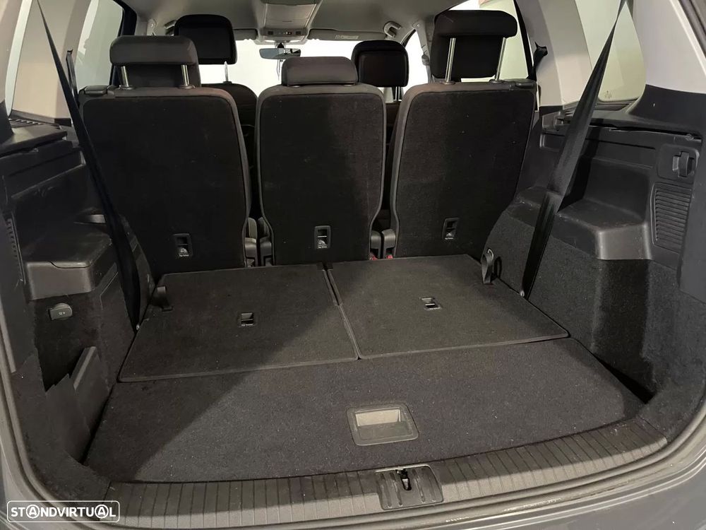 VW Touran 2.0 TDI SCR Comfortline - 39