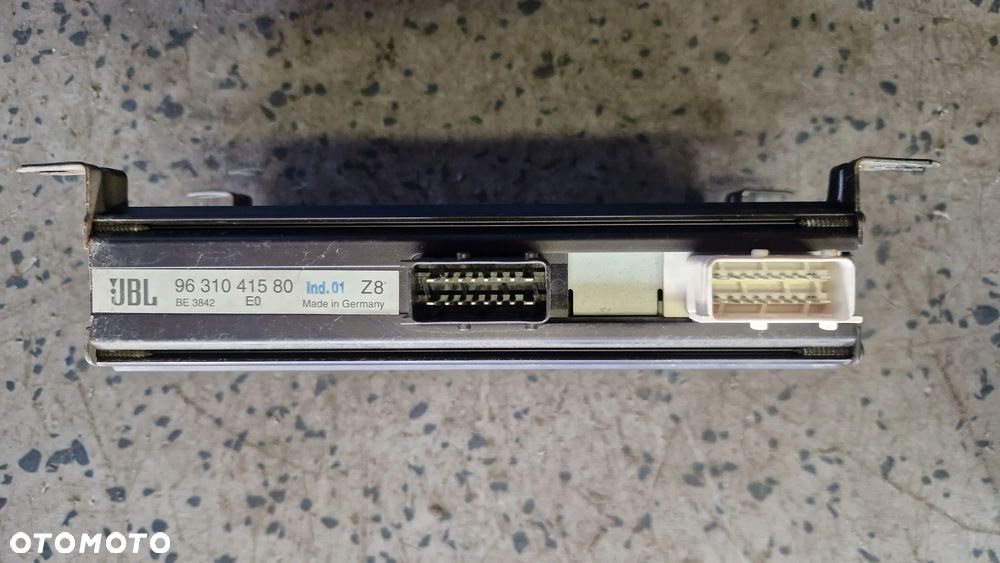 PEUGEOT 607 WZMACNIACZ AUDIO 9631041580 - 2