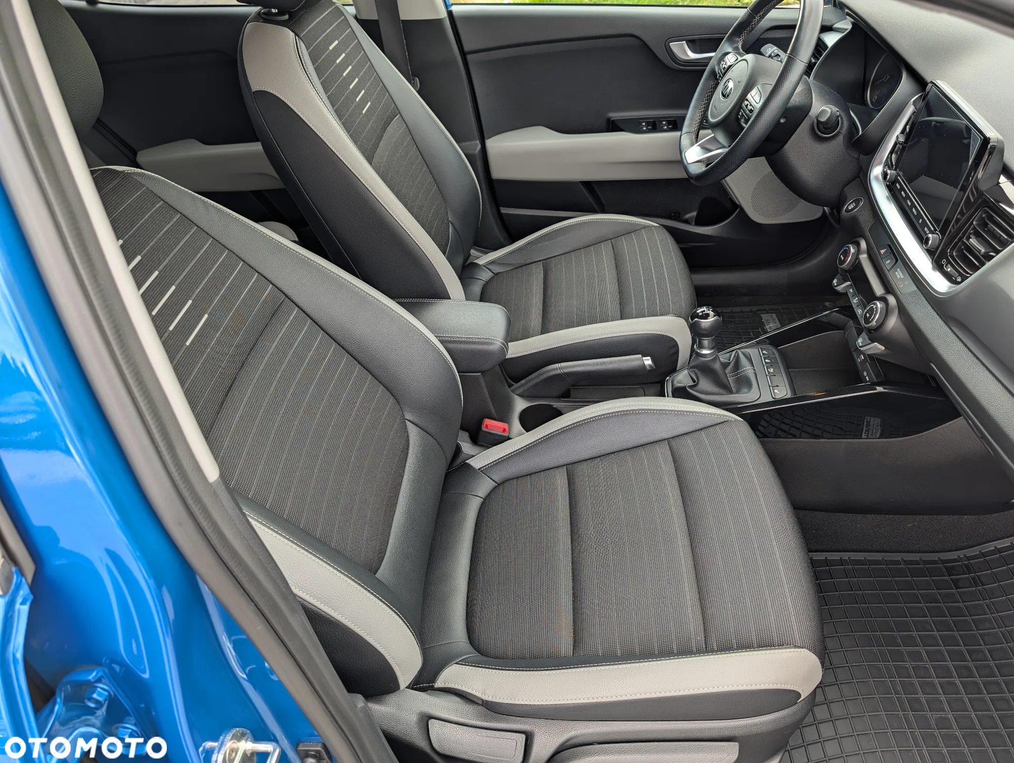 Kia Stonic 1.2 L Business Line - 19