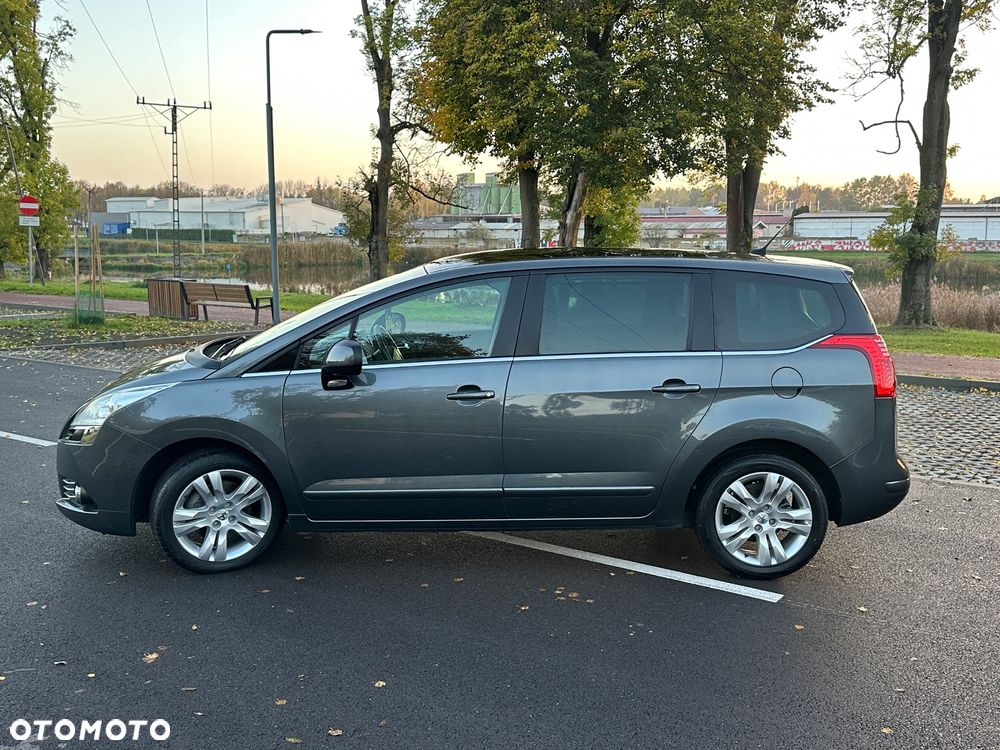 Peugeot 5008 - 21
