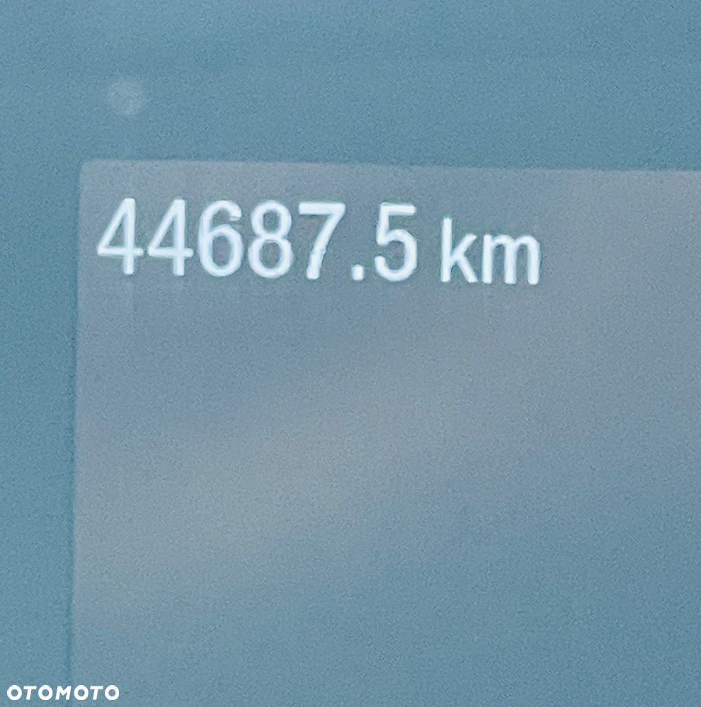 Ford Transit Mk8 - 10