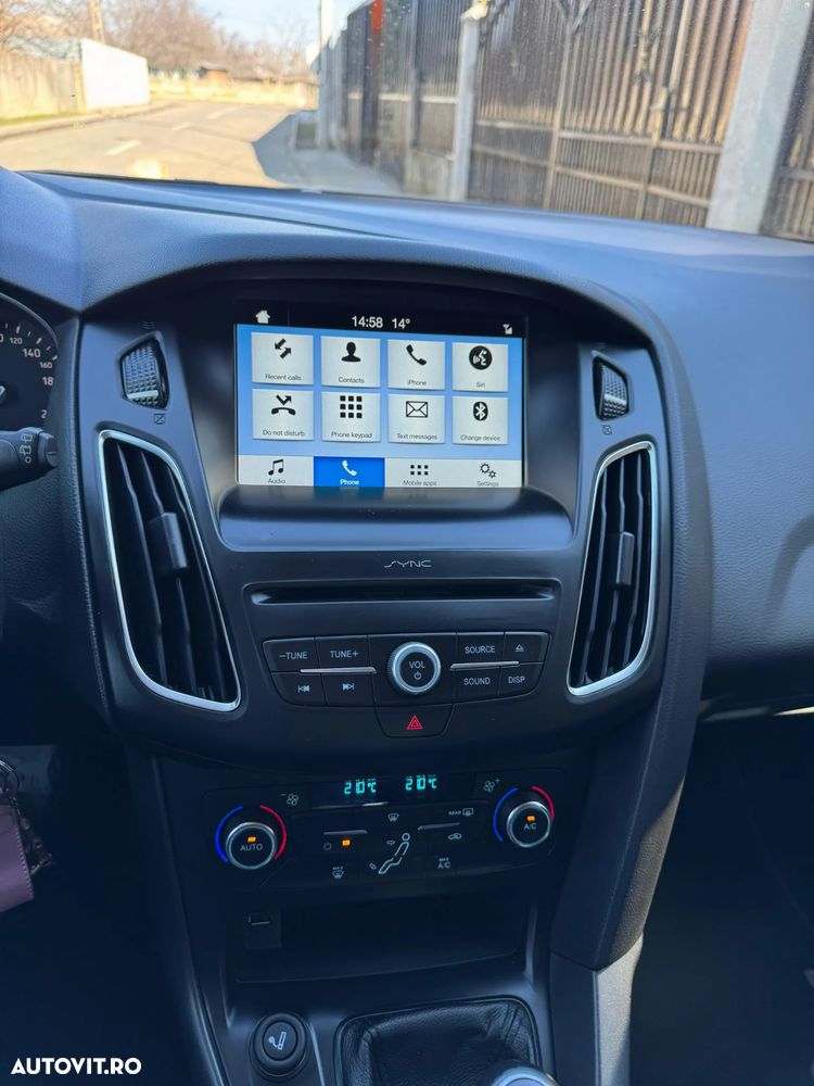 Ford Focus 1.0 EcoBoost Trend - 24