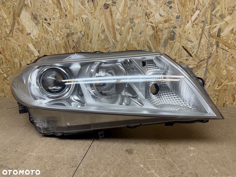 LAMPA PRZÓD PRAWA PRZEDNIA PRAWA SOCZEWKA ZWYKŁA SUZUKI VITARA III KOITO 100-18097 - 22