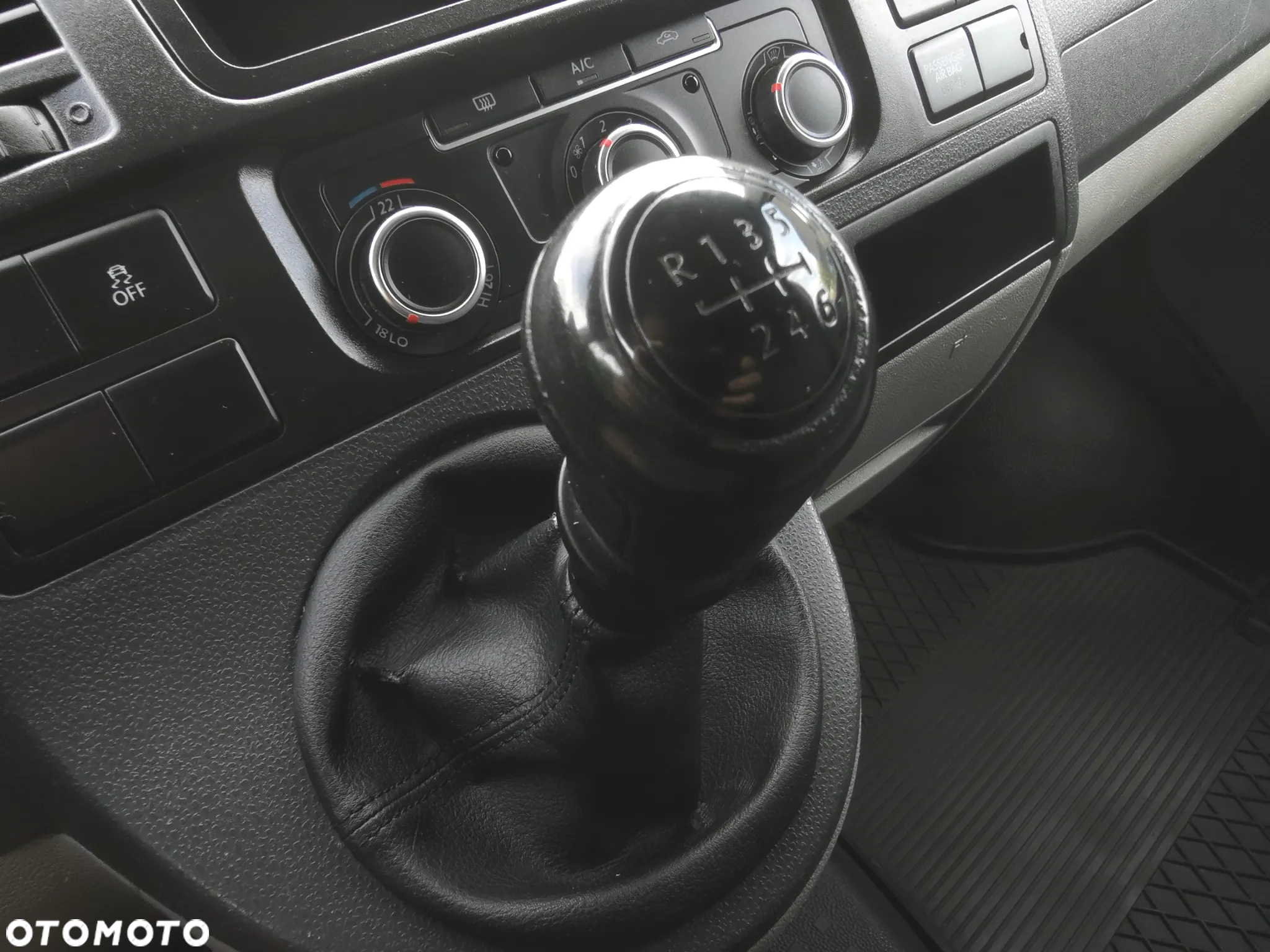 Volkswagen Transporter - 31