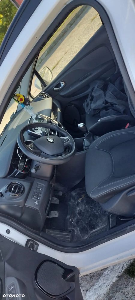 Renault Clio 1.2 16V Alize - 3