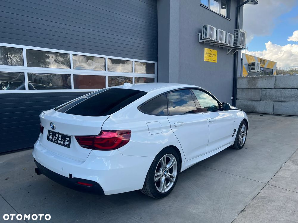 BMW Seria 3 320d xDrive M Sport - 1